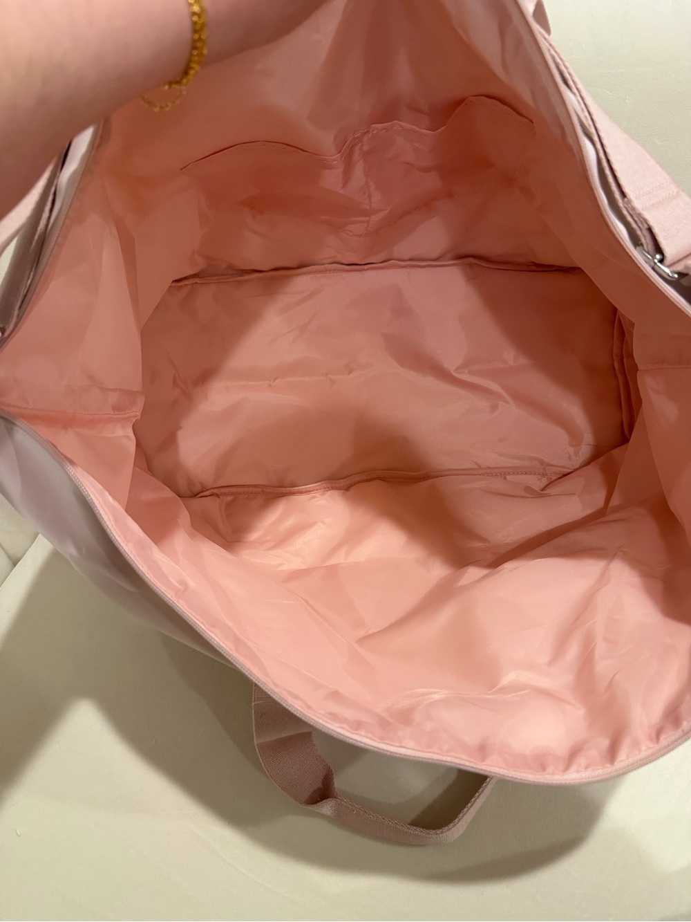 Victorias Secret Pink Metallic Weekender Bag - Picture 5 of 6